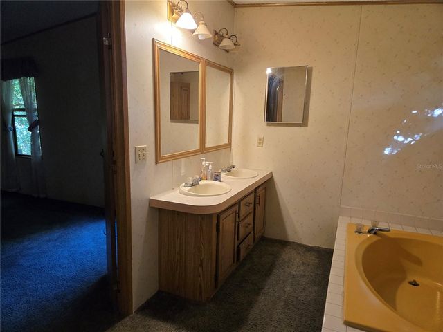 733 1ST STREET, Polk City, FL 33868