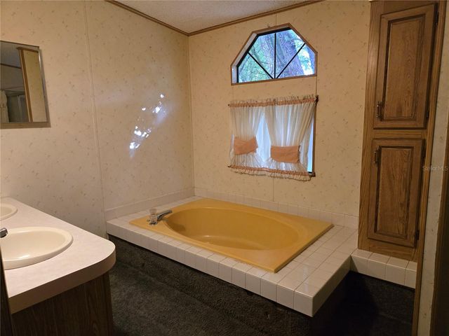 733 1ST STREET, Polk City, FL 33868