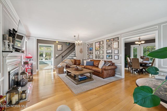 2276 Burroughs Drive, Toledo, OH 43614