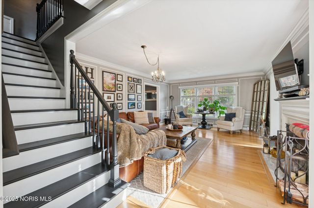 2276 Burroughs Drive, Toledo, OH 43614