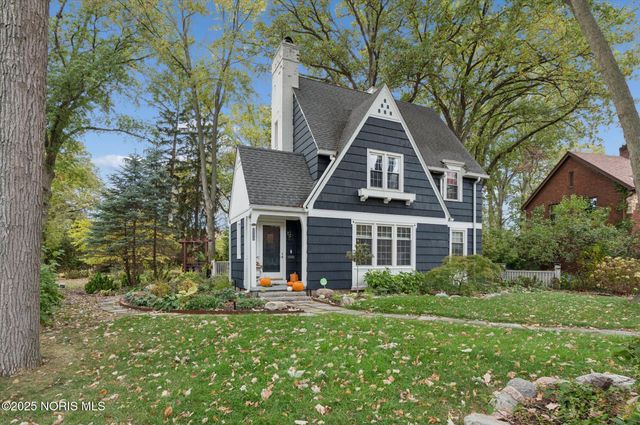 2276 Burroughs Drive, Toledo, OH 43614