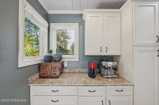 2276 Burroughs Drive, Toledo, OH 43614