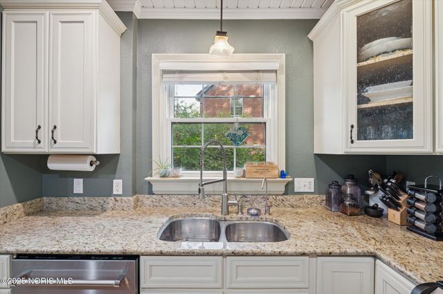 2276 Burroughs Drive, Toledo, OH 43614