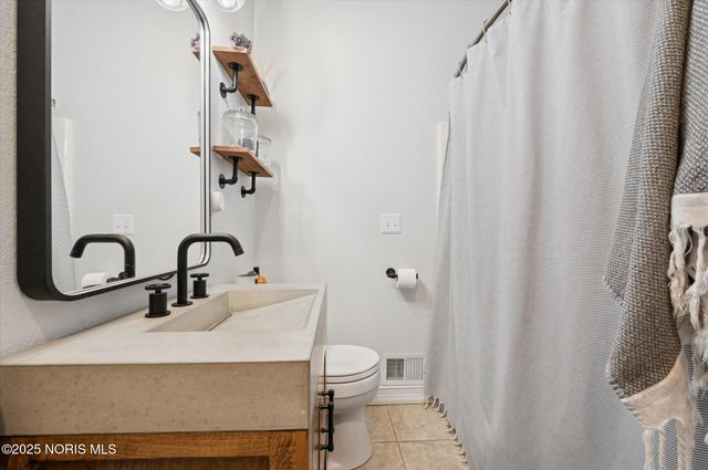 2276 Burroughs Drive, Toledo, OH 43614