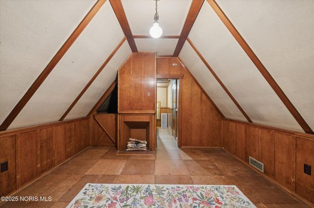 2276 Burroughs Drive, Toledo, OH 43614