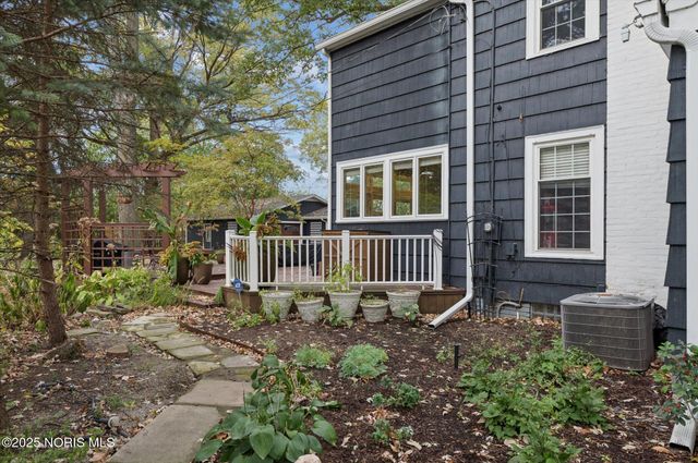 2276 Burroughs Drive, Toledo, OH 43614