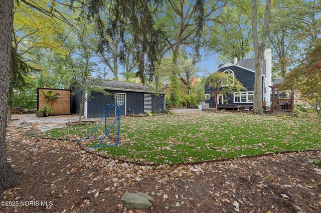 2276 Burroughs Drive, Toledo, OH 43614