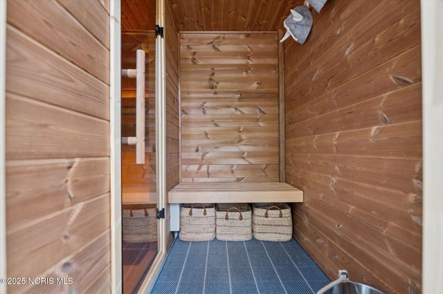 2276 Burroughs Drive, Toledo, OH 43614