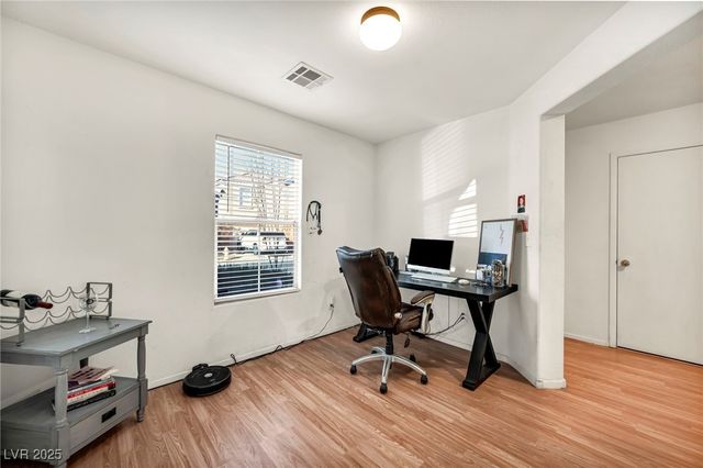 726 IRON BRIDGE Street, Las Vegas, NV 89178