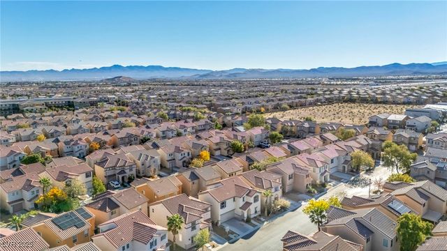 726 IRON BRIDGE Street, Las Vegas, NV 89178