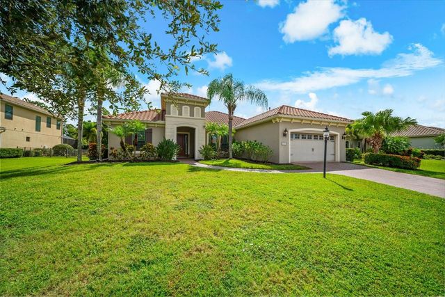 8256 LARKSPUR CIRCLE, Sarasota, FL 34241
