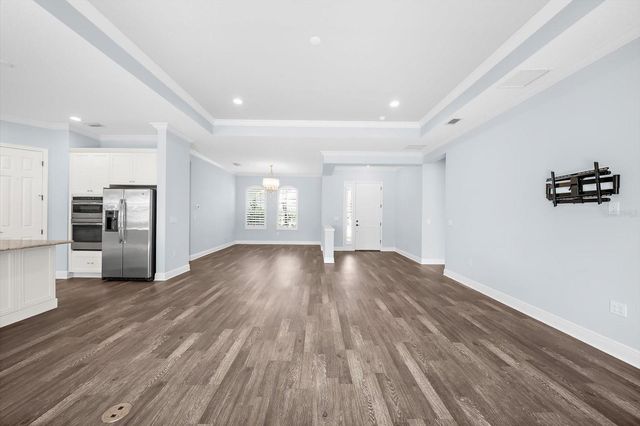 8256 LARKSPUR CIRCLE, Sarasota, FL 34241