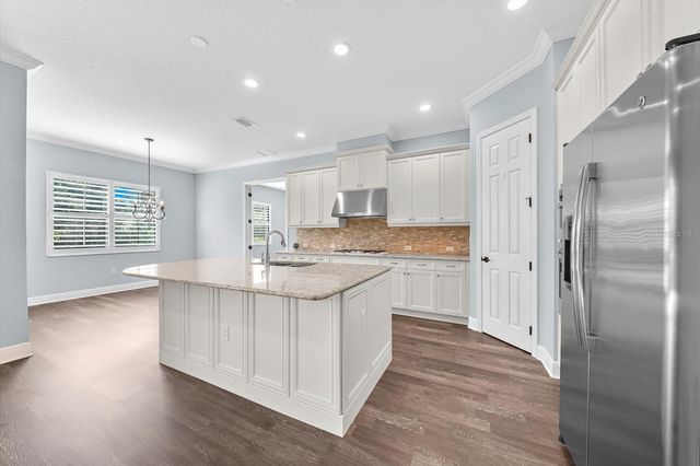 8256 LARKSPUR CIRCLE, Sarasota, FL 34241