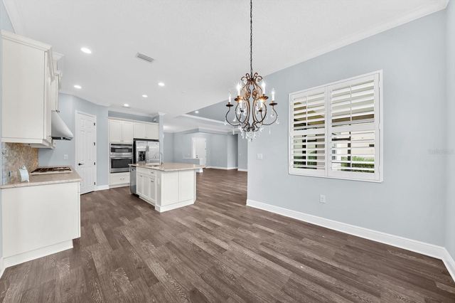 8256 LARKSPUR CIRCLE, Sarasota, FL 34241