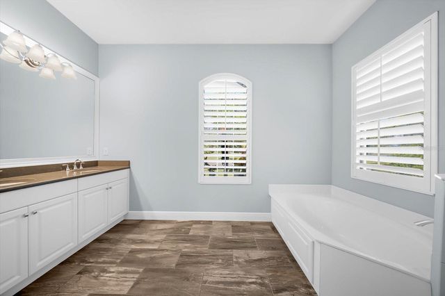 8256 LARKSPUR CIRCLE, Sarasota, FL 34241