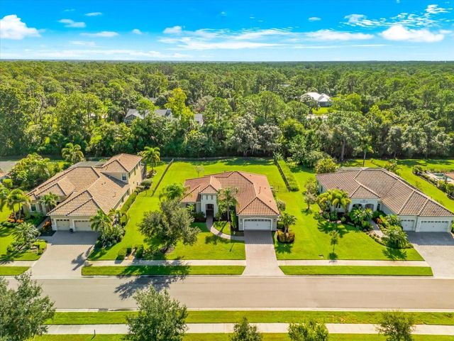 8256 LARKSPUR CIRCLE, Sarasota, FL 34241