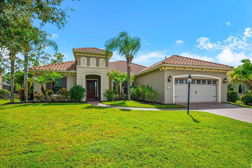 8256 LARKSPUR CIRCLE, Sarasota, FL 34241