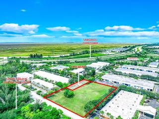 10801 NW 50th St, Sunrise, FL 33351