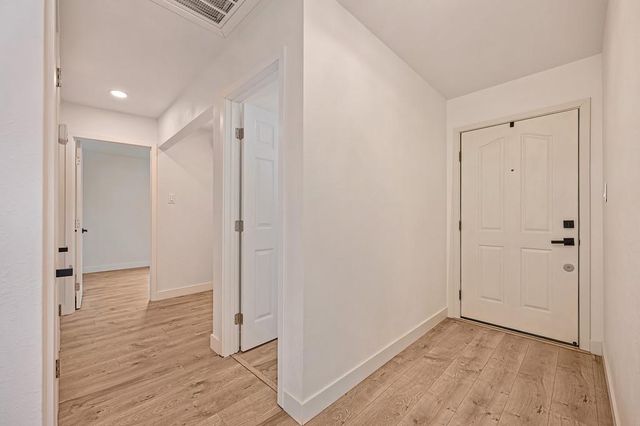 8894 Sharkey Ave, Elk Grove, CA 95624