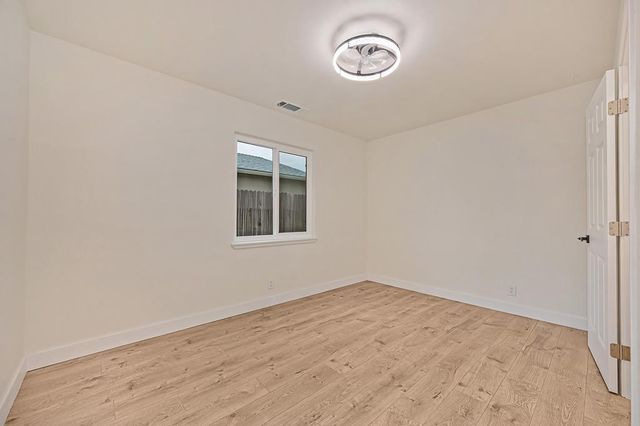 8894 Sharkey Ave, Elk Grove, CA 95624