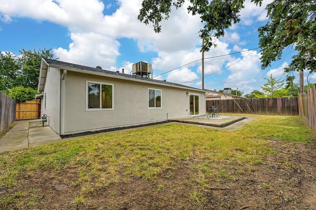8894 Sharkey Ave, Elk Grove, CA 95624