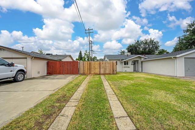 8894 Sharkey Ave, Elk Grove, CA 95624