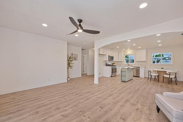 8894 Sharkey Ave, Elk Grove, CA 95624