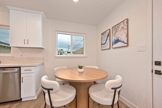 8894 Sharkey Ave, Elk Grove, CA 95624