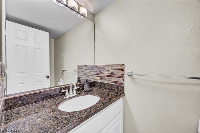 2913 Whispering Wind Drive, Las Vegas, NV 89117