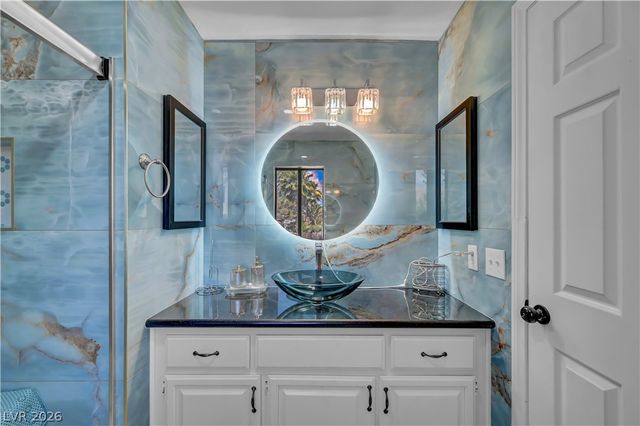 2913 Whispering Wind Drive, Las Vegas, NV 89117