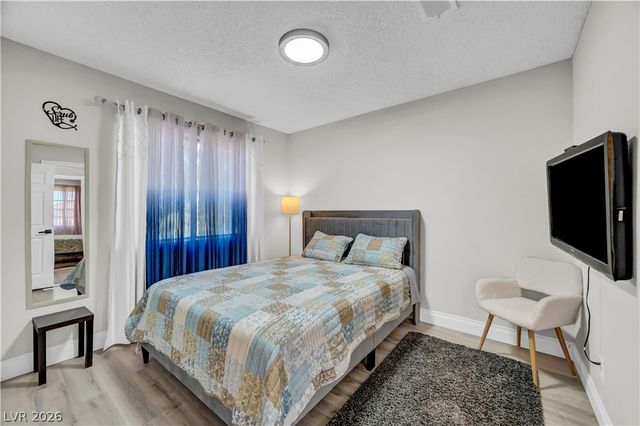 2913 Whispering Wind Drive, Las Vegas, NV 89117