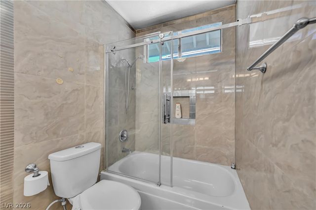 2913 Whispering Wind Drive, Las Vegas, NV 89117