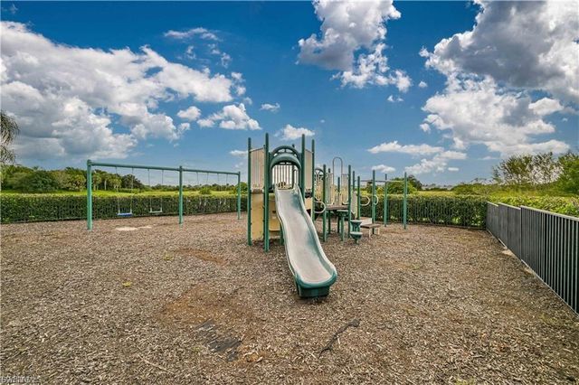 10507 Crossback LN, Lehigh Acres, FL 33936