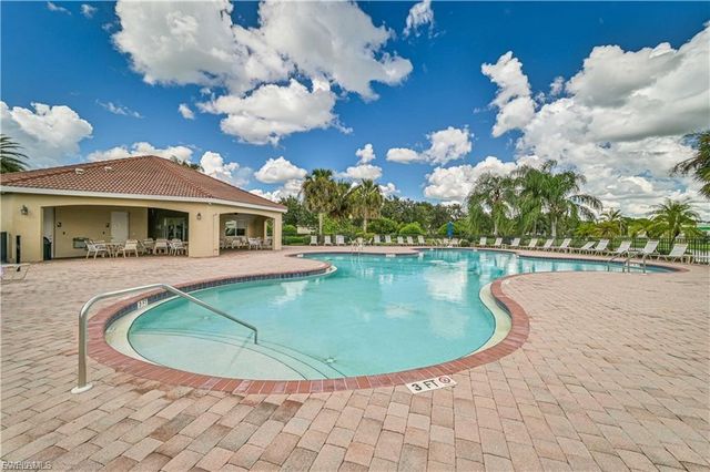 10507 Crossback LN, Lehigh Acres, FL 33936