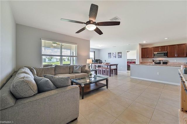 10507 Crossback LN, Lehigh Acres, FL 33936