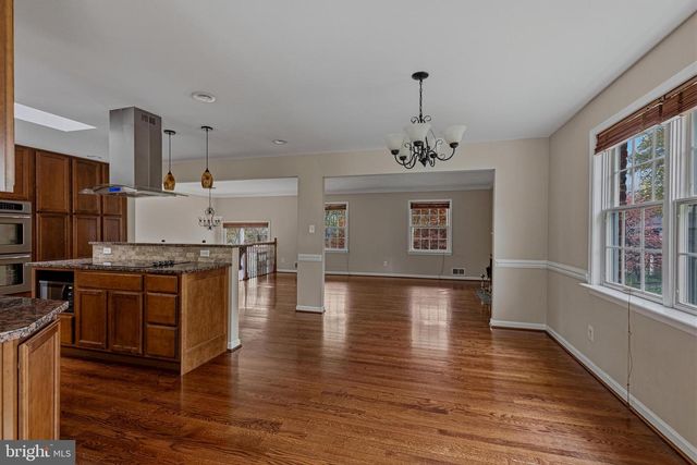 1322 CORDELIA CT, Mclean, VA 22102