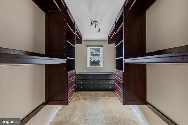 1322 CORDELIA CT, Mclean, VA 22102