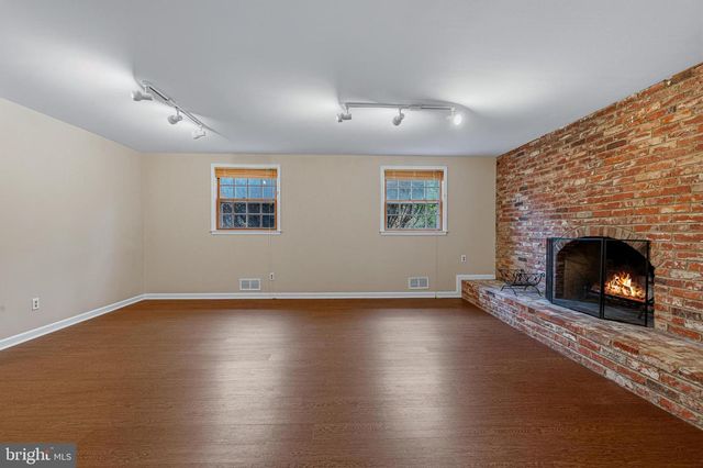 1322 CORDELIA CT, Mclean, VA 22102