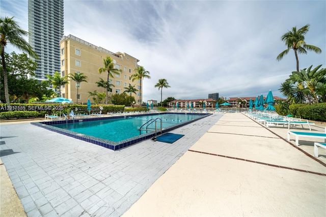 3800 S Ocean Dr 324, Hollywood, FL 33019