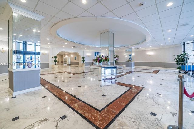 3800 S Ocean Dr 324, Hollywood, FL 33019