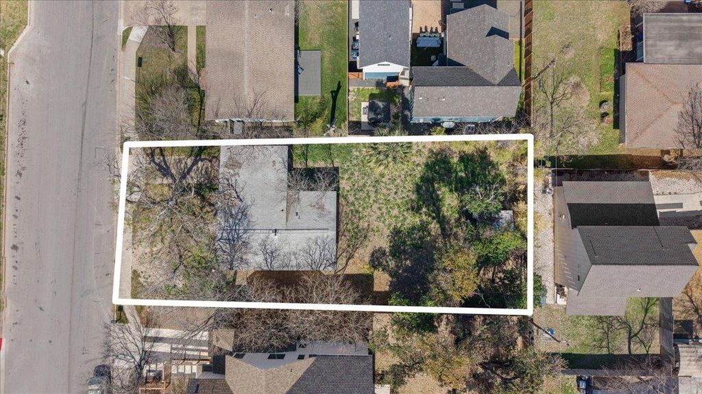 8017 Lazy LN, Austin, TX 78757