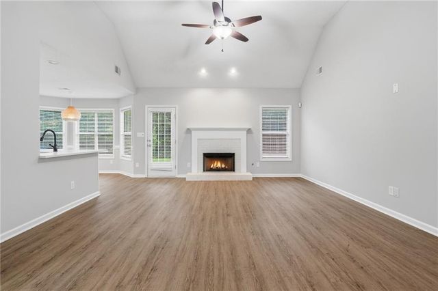101 Moss Pointe Drive, Mcdonough, GA 30253