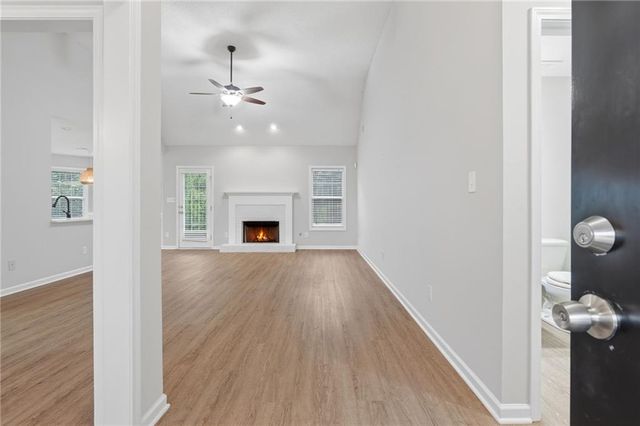 101 Moss Pointe Drive, Mcdonough, GA 30253