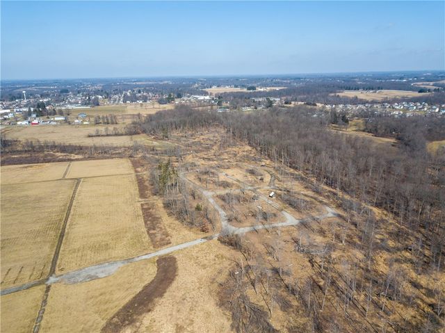 365 Saxonburg Blvd, Clinton Twp, PA 16056