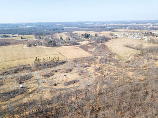 365 Saxonburg Blvd, Clinton Twp, PA 16056