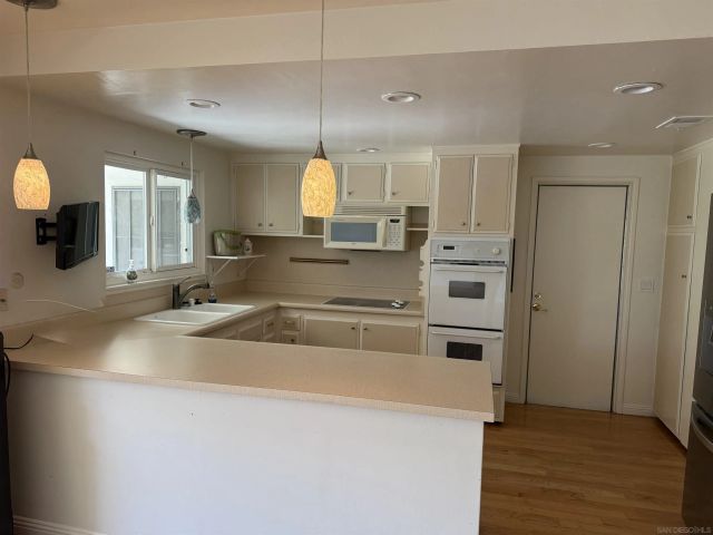 18031 Verano Dr, San D, CA 92128