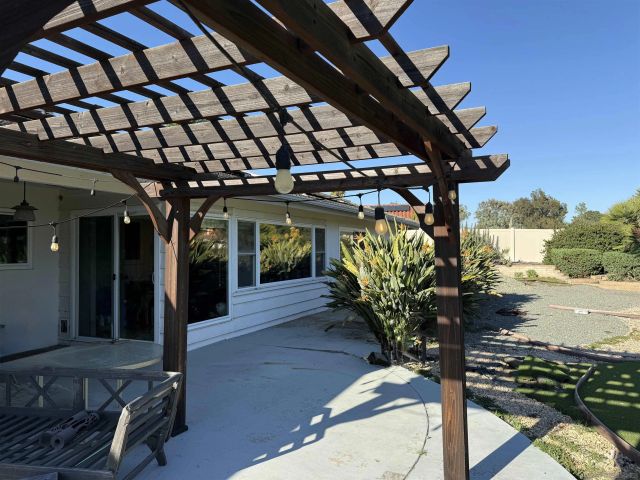 18031 Verano Dr, San D, CA 92128