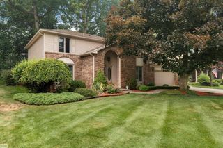 885 Medinah Drive, Rochester Hills, MI 48309