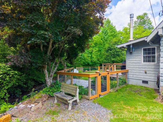 538 East Fork Road, Sylva, NC 28779