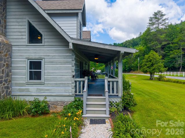 538 East Fork Road, Sylva, NC 28779